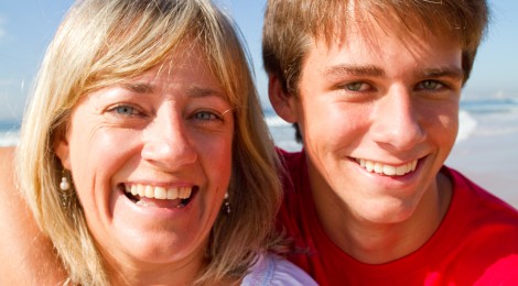 Research Summary: The role of positive family processes in change in autism symptoms and maladaptive behaviours in adulthood